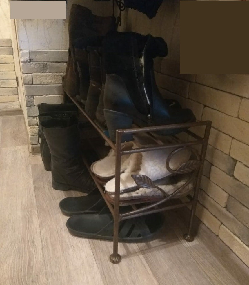 Обувницы (полки для обуви, калошницы) металлические магазин кованой мебели Иван кузнец