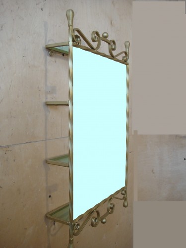 Зеркало в кованой раме с потайными полочками