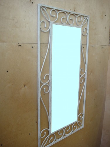 Зеркала в кованых рамах, декоративные панно магазин кованой мебели Иван кузнец
